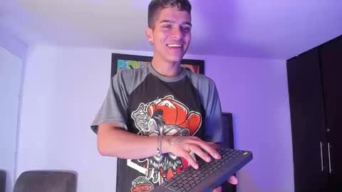 wyatt online show from November 8, 12:27 pm