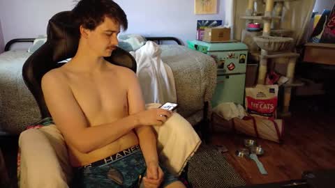 Wyatt online show from November 4, 7:13 pm