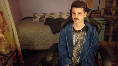 Wyatt online show from December 18, 6:08 am