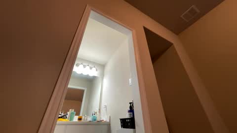 Wynter Heat online show from September 13, 5:07 am