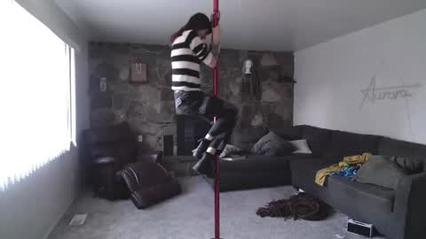 WyTransGal - Aurora online show from November 5, 11:05 pm