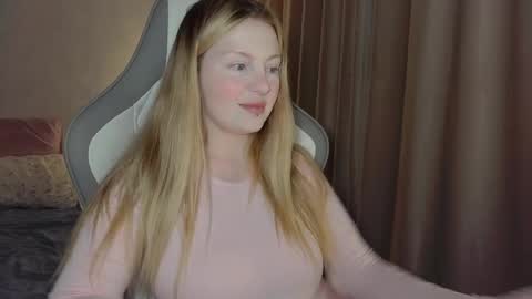 eva online show from April 7, 5:02 pm