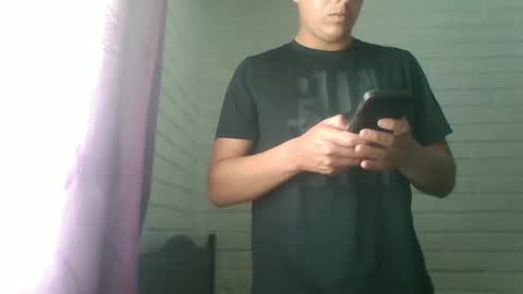 Snapshot of x_andrescam chatting on December 30, 8:04 pm x_andrescam online show from December 30, 8:04 pm