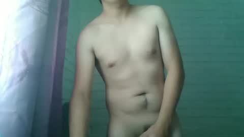 Snapshot of x_andrescam chatting on January 7, 1:24 pm x_andrescam online show from January 7, 1:24 pm