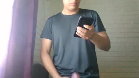 Snapshot of x_andrescam chatting on December 15, 1:15 pm x_andrescam online show from December 15, 1:15 pm