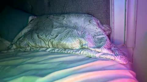 Mariah  online show from October 26, 1:55 am