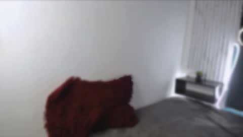 x_jules_ online show from December 15, 10:58 pm