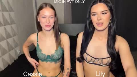 Snapshot of x_kai chatting on November 25, 7:03 pm wiwi clap clap cat baby girl online show from November 25, 7:03 pm