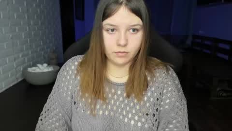 Snapshot of x_nirvana_x chatting on December 16, 1:10 am LOVE NERDS ONLY online show from December 16, 1:10 am