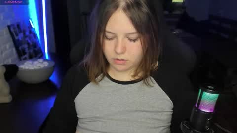 Snapshot of x_nirvana_x chatting on September 17, 3:30 am LOVE NERDS ONLY online show from September 17, 3:30 am