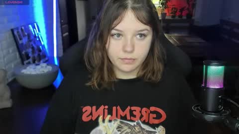 Snapshot of x_nirvana_x chatting on October 7, 4:31 am LOVE NERDS ONLY online show from October 7, 4:31 am