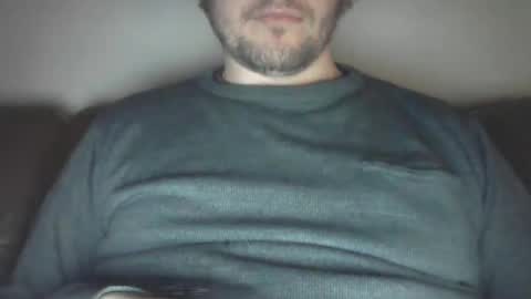 Snapshot of x_yes chatting on December 15, 10:26 pm x_yes online show from December 15, 10:26 pm