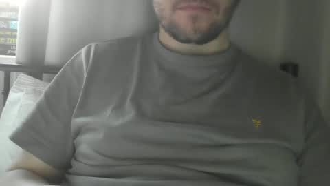 Snapshot of x_yes chatting on December 30, 1:47 pm x_yes online show from December 30, 1:47 pm