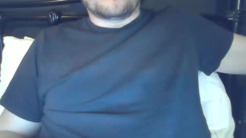 Snapshot of x_yes chatting on January 18, 9:24 pm x_yes online show from January 18, 9:24 pm