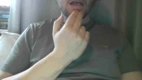 Snapshot of x_yes chatting on January 22, 2:14 pm x_yes online show from January 22, 2:14 pm