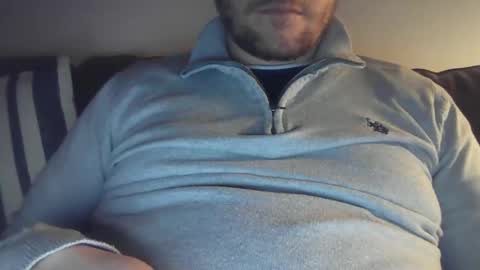 Snapshot of x_yes chatting on February 4, 10:55 pm x_yes online show from February 4, 10:55 pm