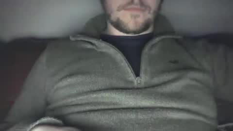 Snapshot of x_yes chatting on February 9, 10:43 pm x_yes online show from February 9, 10:43 pm