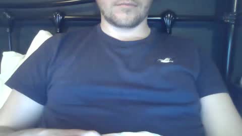 Snapshot of x_yes chatting on February 20, 8:25 pm x_yes online show from February 20, 8:25 pm