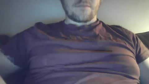 Snapshot of x_yes chatting on March 9, 11:46 pm x_yes online show from March 9, 11:46 pm