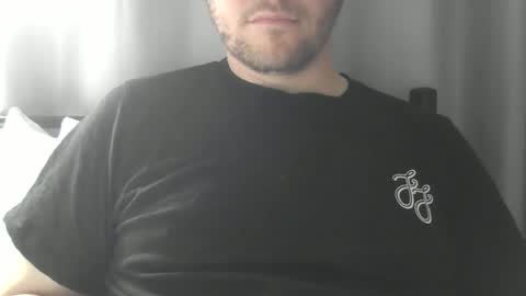 Snapshot of x_yes chatting on September 17, 11:23 am x_yes online show from September 17, 11:23 am