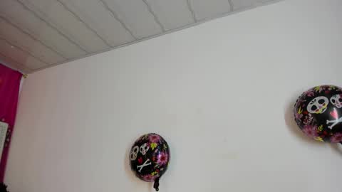 xaanderGrey online show from October 6, 7:22 pm