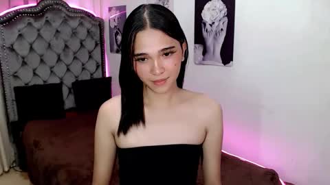 Snapshot of xairah_doux chatting on October 25, 4:20 am xairah_doux online show from October 25, 4:20 am