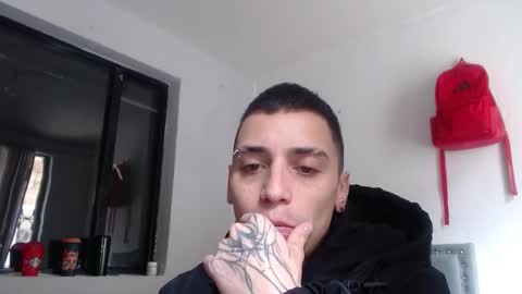 xalejo_max online show from October 17, 4:31 pm