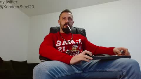 Snapshot of xandeer_steel chatting on December 25, 11:22 am Master Xandeer online show from December 25, 11:22 am