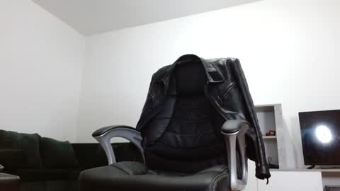 Snapshot of xandeer_steel chatting on January 22, 4:33 pm Master Xandeer online show from January 22, 4:33 pm