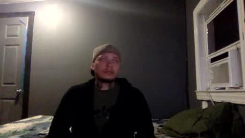 Snapshot of xander05_ chatting on April 21, 2:15 am Xan0.5 online show from April 21, 2:15 am