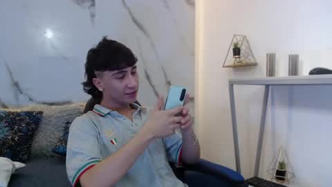 xandergrey8 online show from April 19, 7:38 pm