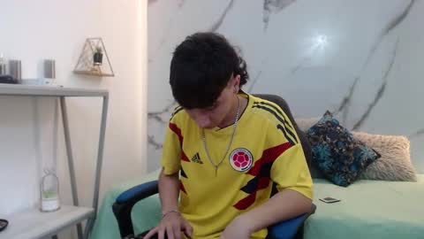 xandergrey8 online show from April 21, 7:17 pm