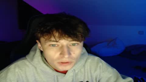 Snapshot of xandiigmusik chatting on November 2, 4:15 am rx4per online show from November 2, 4:15 am