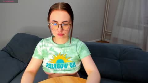 Alice online show from May 5, 4:37 pm