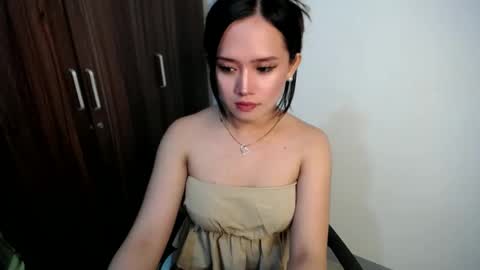 Snapshot of xasian_babygirl chatting on January 18, 8:30 pm Aiah online show from January 18, 8:30 pm