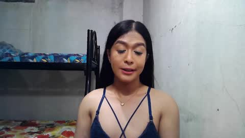 Snapshot of xasianbigcumx chatting on December 10, 6:33 am xasianbigcumx online show from December 10, 6:33 am