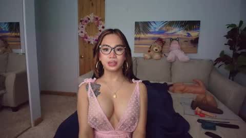 asianluvbunny online show from January 13, 5:24 am