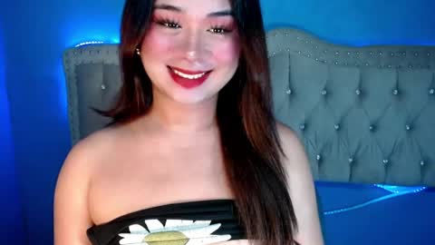 aurora online show from April 16, 2:29 pm