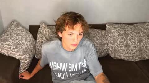 Snapshot of xavier_200 chatting on September 22, 6:21 pm Xavier PVT open online show from September 22, 6:21 pm