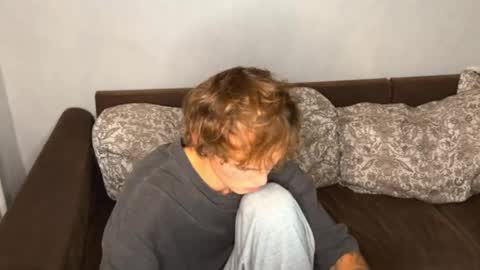 Snapshot of xavier_200 chatting on October 2, 1:51 pm Xavier PVT open online show from October 2, 1:51 pm