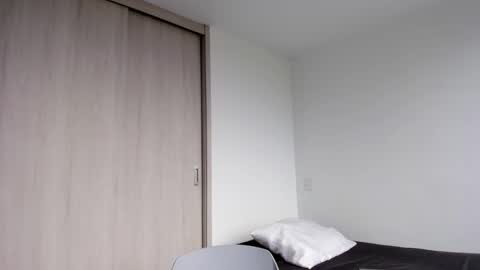 Xavier online show from February 14, 8:05 pm