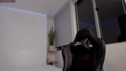 Snapshot of xavier_colleman chatting on May 4, 12:06 am Xavier online show from May 4, 12:06 am