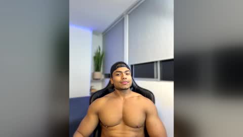 Snapshot of xavier_colleman chatting on May 5, 1:57 am Xavier online show from May 5, 1:57 am