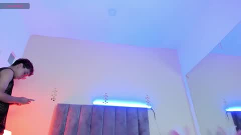 xavier fox   online show from February 14, 11:34 pm