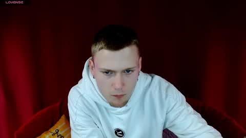 xavier_night81 online show from October 23, 7:18 am