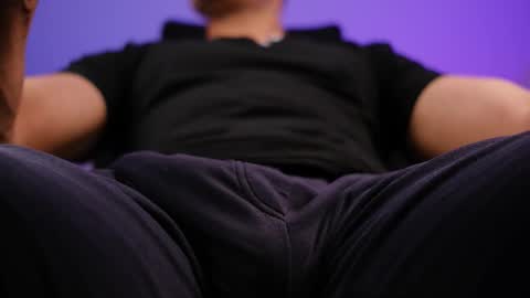 xavierloyd3 online show from December 21, 3:46 am