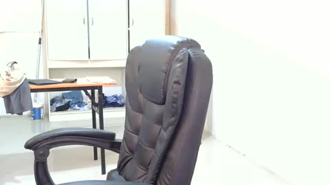 Snapshot of xaviermillerxxx chatting on October 23, 7:18 am Xavier Miller online show from October 23, 7:18 am