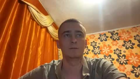 Snapshot of xayden_ chatting on July 10, 6:10 pm Vlad online show from July 10, 6:10 pm