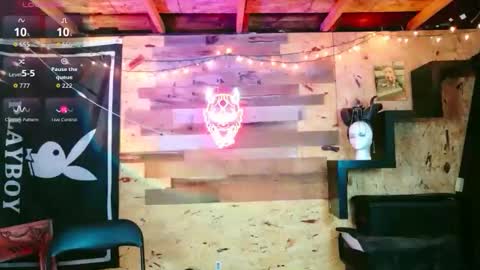 Caitie Rage online show from October 28, 12:25 am