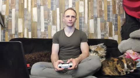 Chris Wild online show from November 23, 9:03 pm